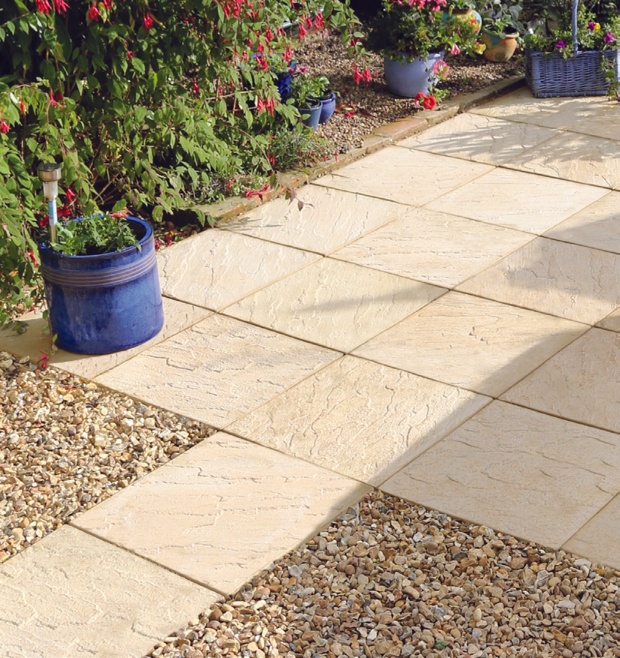 Bradstone Edale Paving in Cream