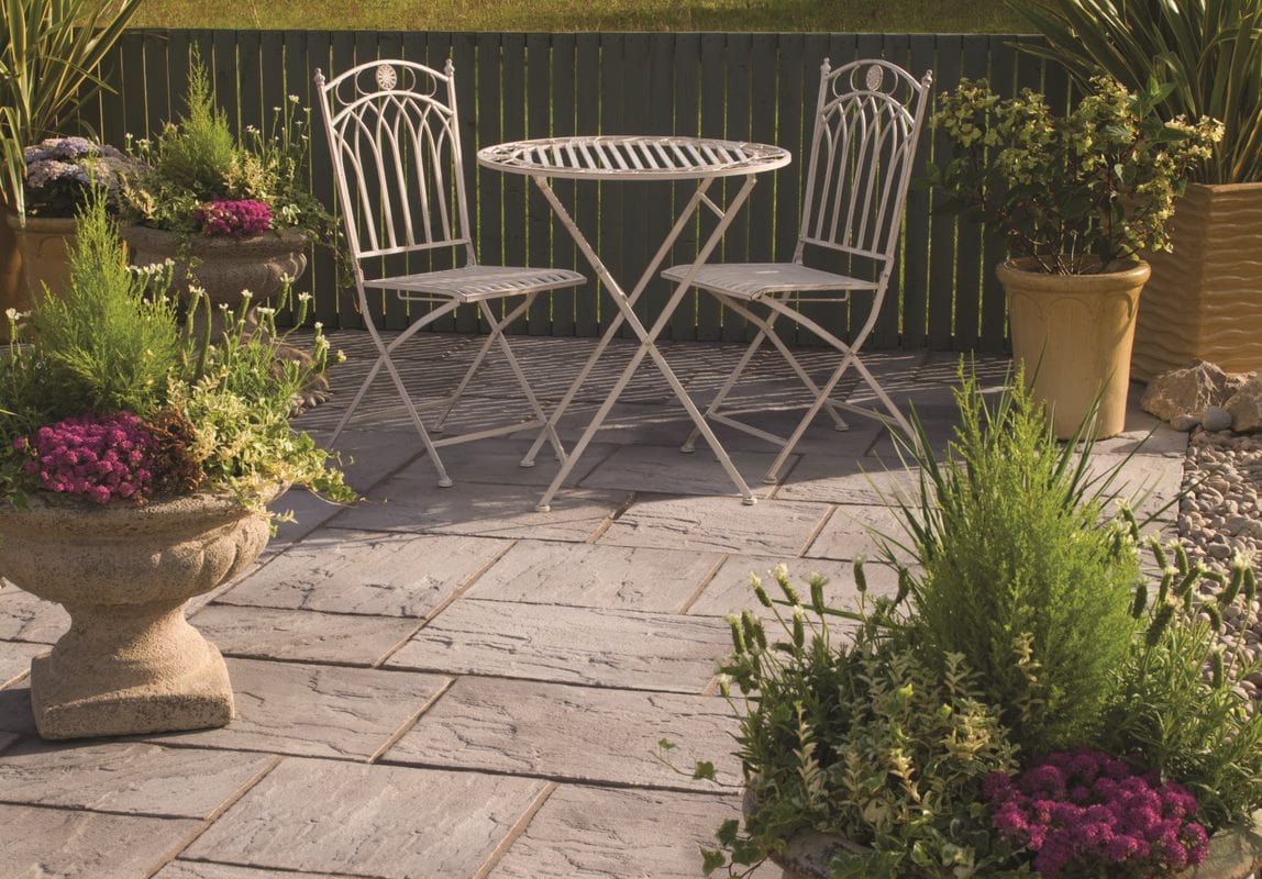 Bradstone Ashbourne ECO Patio Kits: Weathered Grey